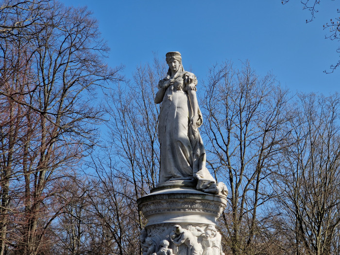 ... dreifache Telekamera. (Bild: Tobias K&ouml;ltzsch/Golem.de)